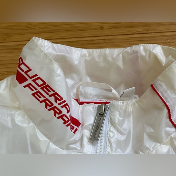 Ferrari Puma Windbreaker Jacket White Red Nylon Glanz Size XL - Picture 6 of 14